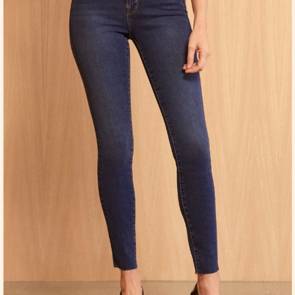 - Good American, Good Legs, Raw Hem, Size 4/27